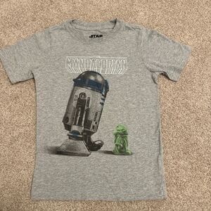 Star‎ Wars Mandalorain T-Shirt Boy's Size 6 Grey Short Sleeve R2D2 Grogu